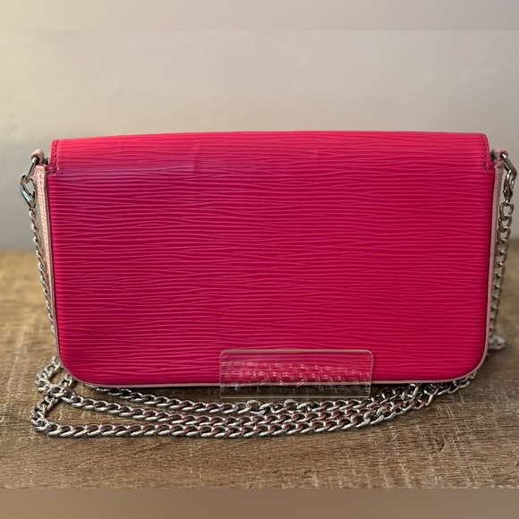 🩷✨SOLD✨🩷Louis Vuitton Epi Pochette Felicie Hot Pink & Blue - Picture 4 of 10
